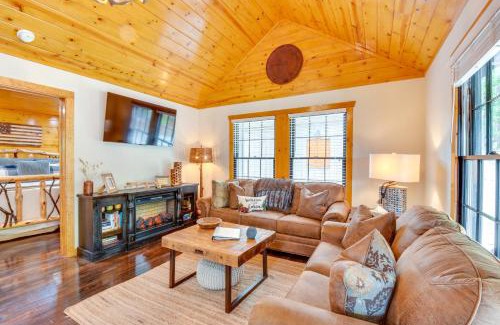 Clarkesville House | 6 Mi to Helen Mtn-View Retreat with Hot Tub!