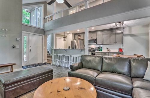 White Haven House | 6 Mi to Lake Harmony: Quiet Getaway w/Deck!