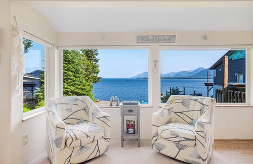 Ketchikan Cottage | 6 Mi to Main St: Oceanfront Cottage in Ketchikan