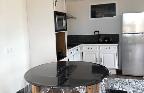 Cote Est Soquence Apartment | 6 mn from the beach by car Large studio-terrace Point de vue‼️ pottery.