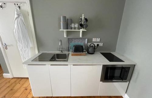 Bantry Apartment | 6 New Street SelfCatering BnB Studio 1