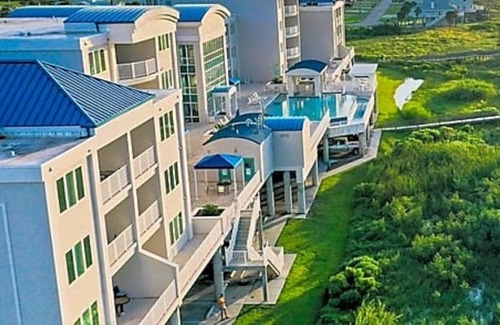 Galveston Resort | 6 Nights at Seaside Resort on Galveston Island, Sept 5 - 11 2 Br 2 Bth villa
