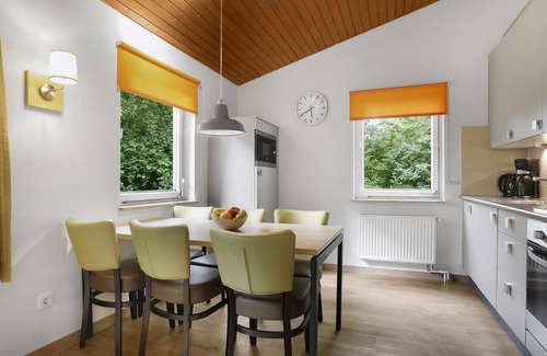 Stadtkyll House | 6-person bungalow in the holiday park Landal Wirfttal