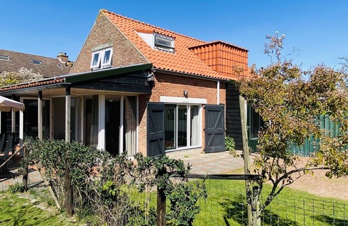 Aagtekerke House | 6-person detached holiday home in Aagtekerke near Domburg