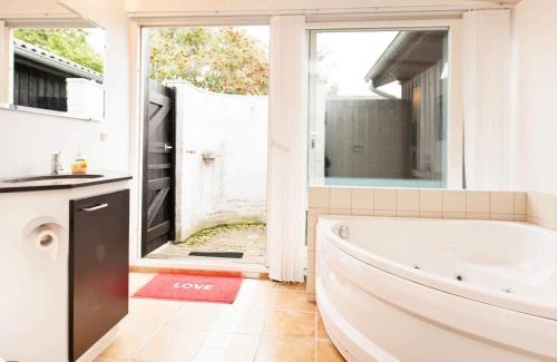 Dronningmolle House | 6 person holiday home in Dronningmølle-By Traum