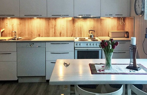 Mefjordvær House | 6 person holiday home in Senjahopen-By Traum