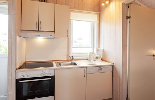 Lensterstrand House | 6 person holiday home in GROEMITZ