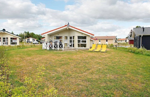 Lensterstrand House | 6 person holiday home in GROEMITZ