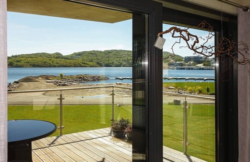Farsund Apartment | 6 person holiday home in FARSUND
