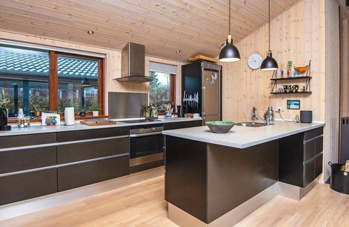 Ronde House | 6 person holiday home in Rønde-By Traum