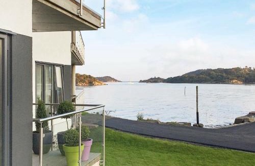 Farsund Apartment | 6 person holiday home in FARSUND