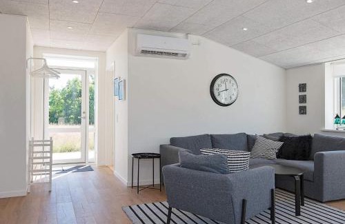 Nørre Lyngby House | 6 person holiday home in Løkken-By Traum