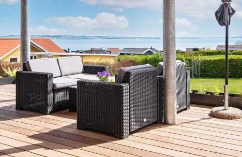 Ronde House | 6 person holiday home in R nde