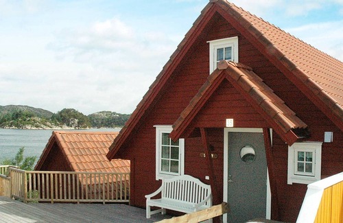 Bomlo House | 6 person holiday home in Urangsvåg