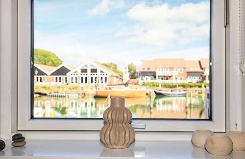 Borre Apartment | 6 person holiday home on a holiday park in Borre