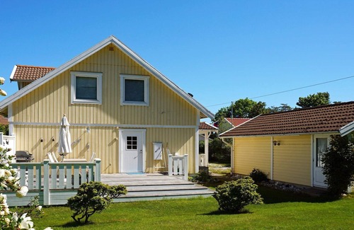 Sotenas House | 6 person holiday home in HAVSTENSSUND