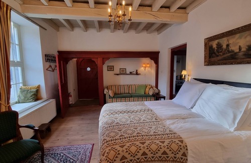 Schinnen Bed & Breakfast | 6 person Terborgh Castle Package