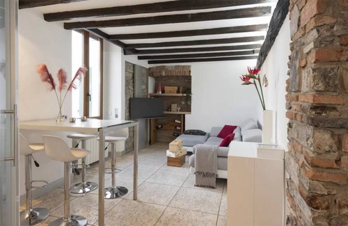 Como City Centre Apartment | 60 m² Apartment ∙ 1 bedroom ∙ 2 guests