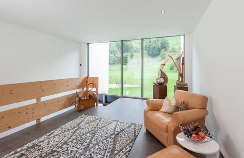 See Apartment | 60 m² Apartment ∙ 1 bedroom ∙ 4 guests