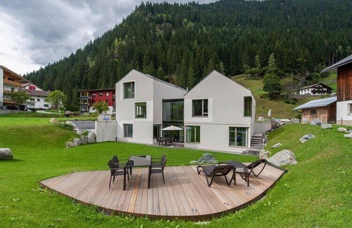 See Apartment | 60 m² Apartment ∙ 1 bedroom ∙ 4 guests