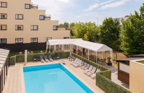 Chasseneuil-du-Poitou Hotel | 60 m² Hotel ∙ 127 guests