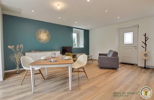 Beaussais-sur-Mer House | 60 m² Gîte ∙ 1 bedroom ∙ 2 guests