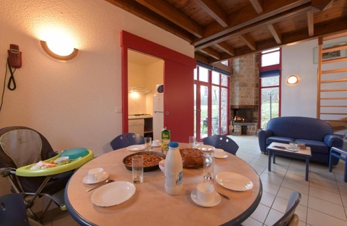 Charensat House | 60 m² Gîte ∙ 2 bedrooms ∙ 4 guests