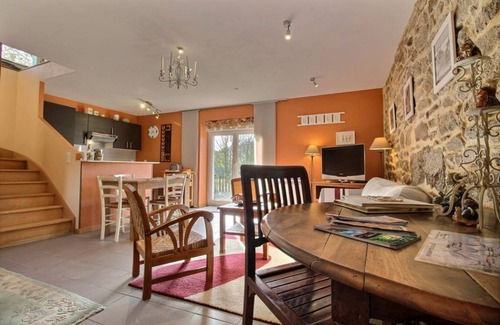 Plouvara House | 60 m² Gîte ∙ 2 bedrooms ∙ 4 guests