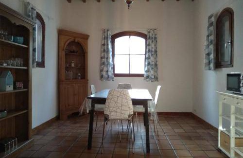 Colline-Beaumont House | 60 m² House ∙ 1 bedroom ∙ 2 guests
