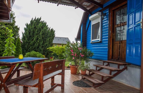 Balatonkeresztur House | 60 m² House ∙ 2 bedrooms ∙ 4 guests