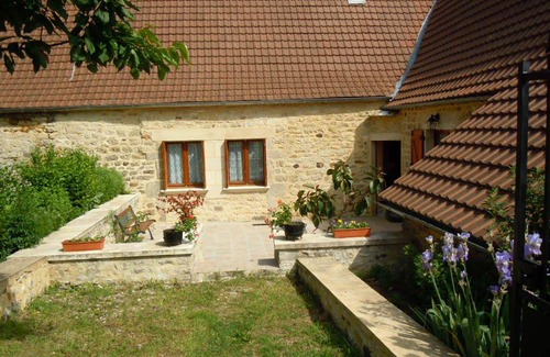 Laval House | 60 m² House ∙ 2 bedrooms ∙ 4 guests