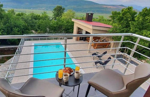 Trn Villa | 60 m² Villa ∙ 3 bedrooms ∙ 8 guests