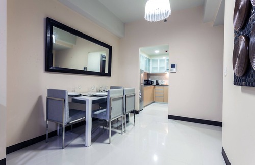 Salcedo Village Apartment | 60 Sqm 1 B/R @ Two Central (P)