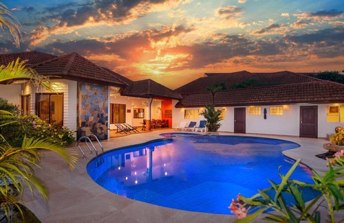 Nong Prue House | 600 m² House ∙ 6 bedrooms ∙ 12 guests