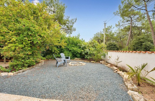 La Faute-sur-Mer Ski Chalet | 600m from the beach, house for 8 with a pool