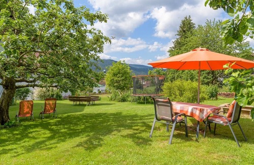 Lam Apartment | 60qm große 3-Sterne FeWo im Dachgeschoss für 4 Personen