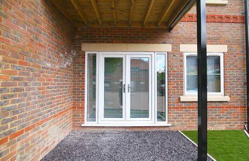 Farnham Common Apartment | 61 m² Apartment ∙ 2 bedrooms ∙ 6 guests