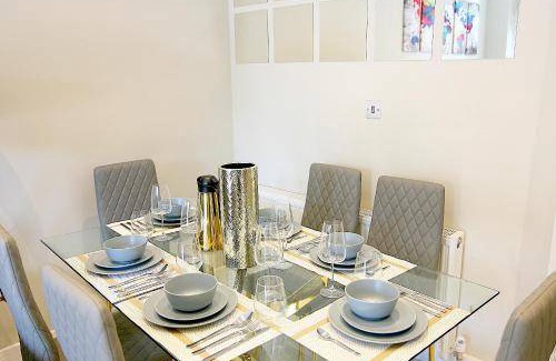 Farnham Common Apartment | 61 m² Apartment ∙ 2 bedrooms ∙ 6 guests