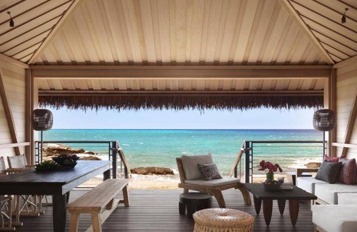 Kaupulehu Resort | 622 m² Resort ∙ 2 bedrooms ∙ 12 guests