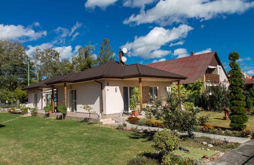 Balatonboglar House | 63 m² House ∙ 2 bedrooms ∙ 4 guests
