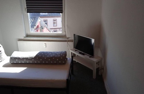 Brunsbuttel Apartment | 64 m² Accommodation ∙ 3 bedrooms ∙ 6 guests
