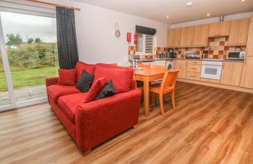 St Wenn House | 64 Waterside