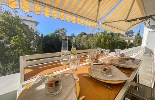 Saint-Cyr-sur-Mer Apartment | 65 m2, 200m from the beach, parking, 1 paddle and 1 surfboard available
