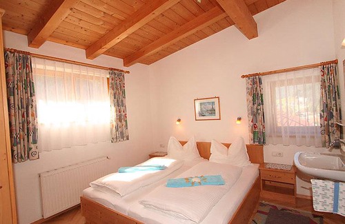 Pettneu am Arlberg Apartment | 65 m² Apartment ∙ 2 bedrooms ∙ 5 guests