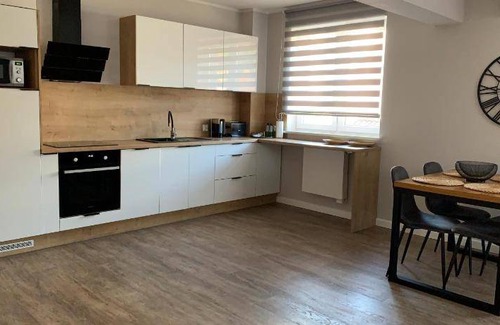 Zielona Gora Apartment | 65 m² Apartment ∙ 4 guests