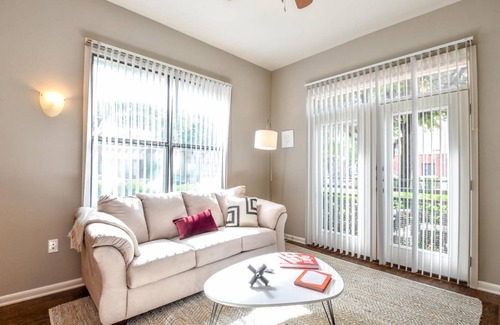 Legacy Park Apartment | 65 m² Apartment ∙ 1 bedroom ∙ 4 guests