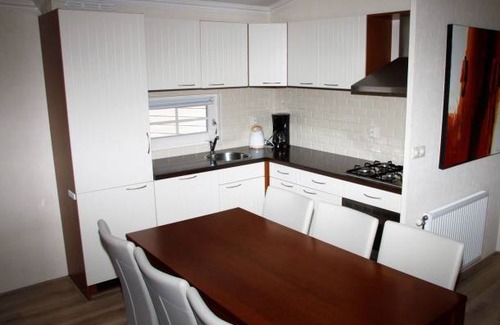 Municipality of Langedijk Ski Chalet | 65 m² Chalet ∙ 3 bedrooms ∙ 6 guests