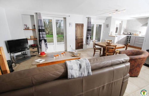 Hostun House | 65 m² Gîte ∙ 2 bedrooms ∙ 5 guests