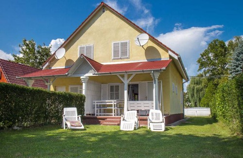 Balatonmariafurdo House | 65 m² House ∙ 2 bedrooms ∙ 5 guests