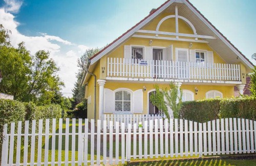 Balatonmariafurdo House | 65 m² House ∙ 2 bedrooms ∙ 5 guests